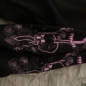 skull pink sleeved hoodie